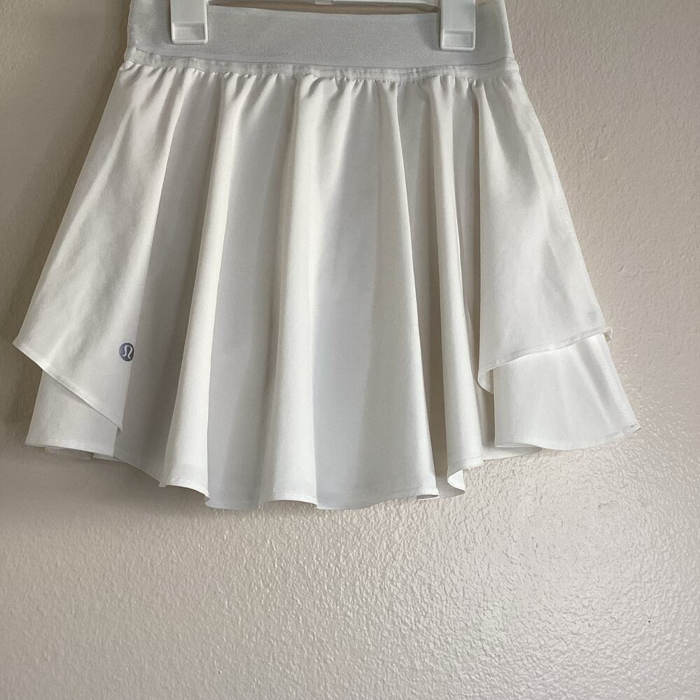 Lululemon White Tennis Skirt Skort Size 4 Athletic Ruffle